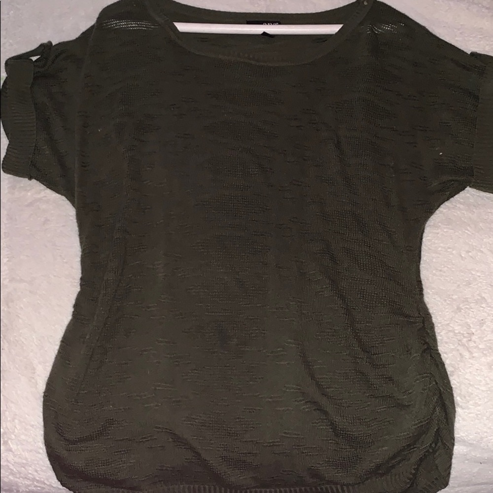 dark green sweater tee